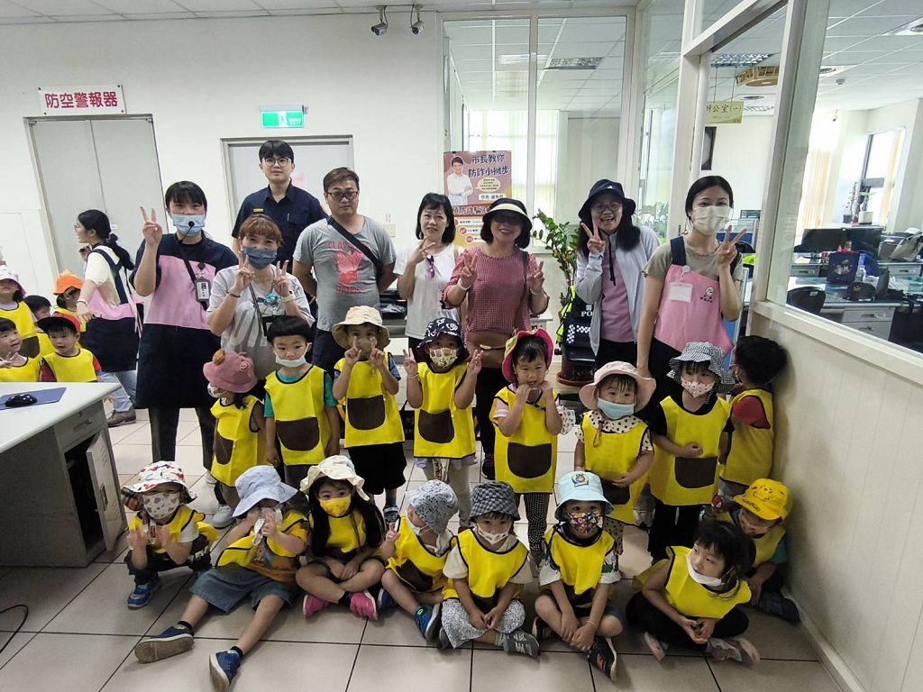 幼兒園童大陣仗進派出所 家長緊張真相曝光：不是闖禍是圓夢