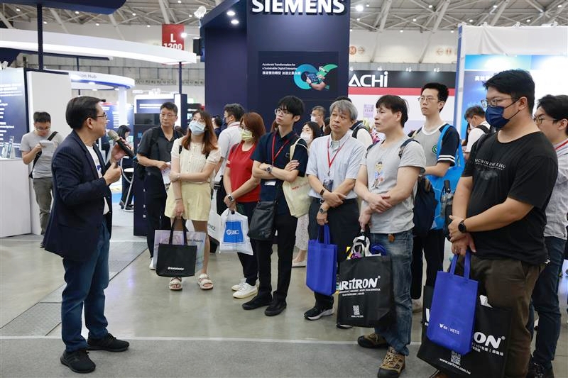 就享知攜手11家企業    專家導覽＋互動闖關玩轉自動化展