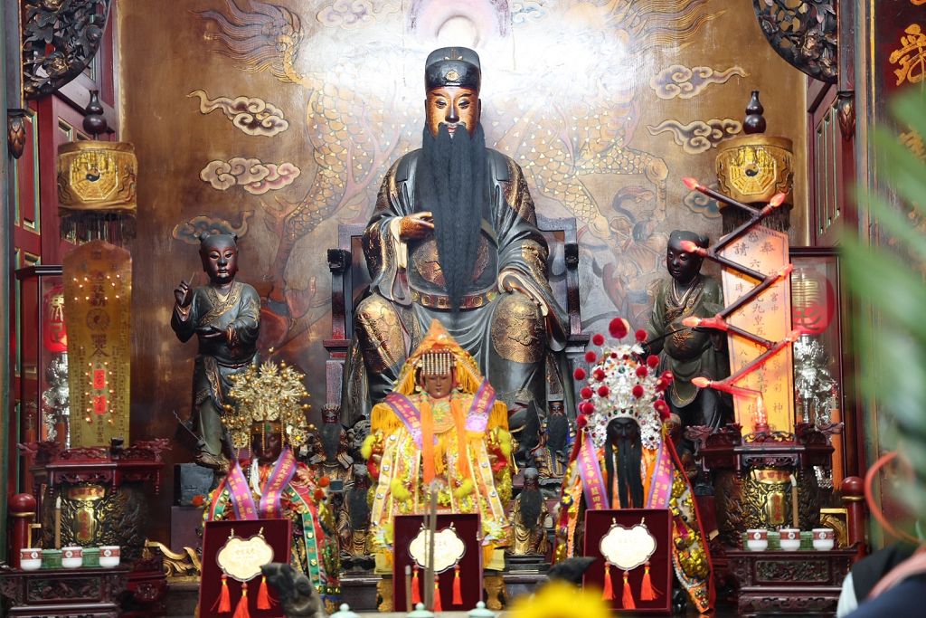三神贊境南投登場 千人隨行遶境熱鬧非凡