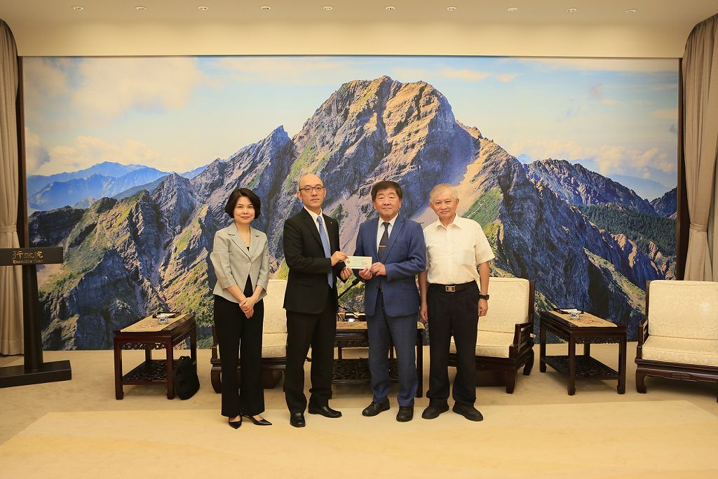 支援花蓮災後重建　台灣創價學會捐助 300 萬元賑災金