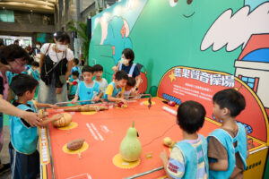 圖說 今年新北市食農教育展更以創新的蔬果聲音互動,跳脫過往食農教育展覽的互動模式