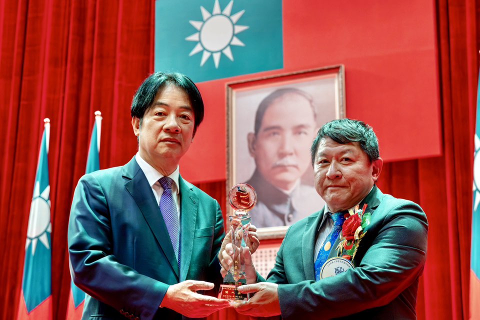 全民國防教育貢獻獎揭曉　吳上興以教育示範基地推廣國防理念