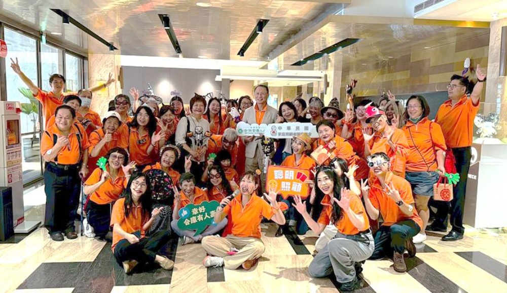 合庫人壽暖心帶領走讀金融街 穿越百年時光守護家庭照顧者