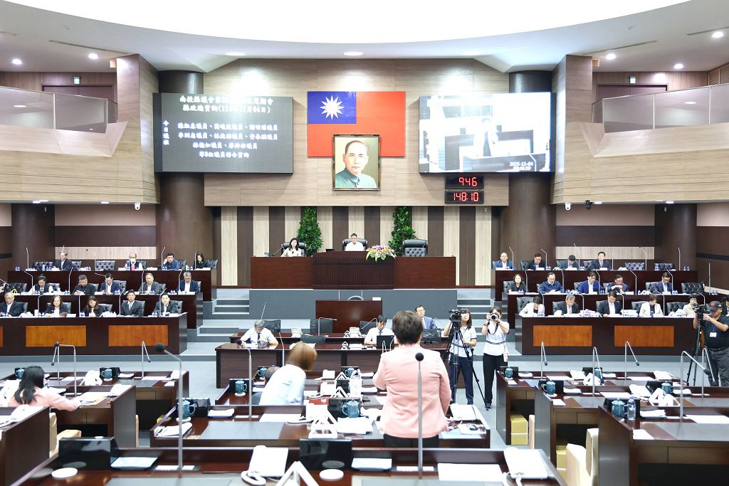 南投縣老人健保費縣府全額負擔 最快明年3、4月上路 逾10萬長輩受惠