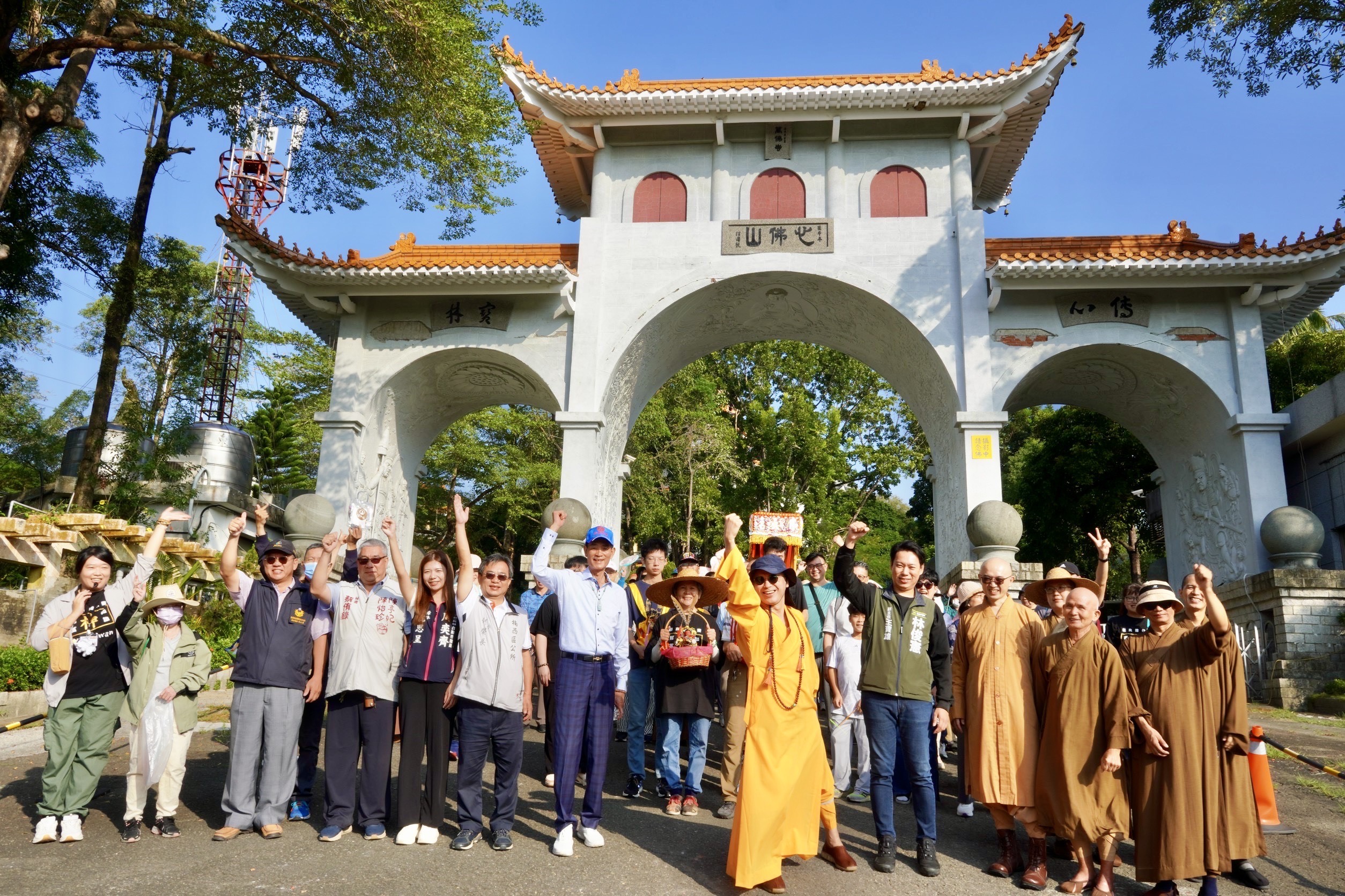 楠西親子健走熱鬧登場　媽祖佛祖同場護佑推反詐教育