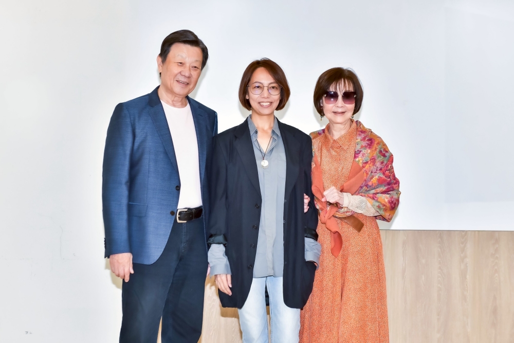 影后歸亞蕾、戲骨演員寇世勳主演 新銳導演宋康欣首部電影《拾光》殺青