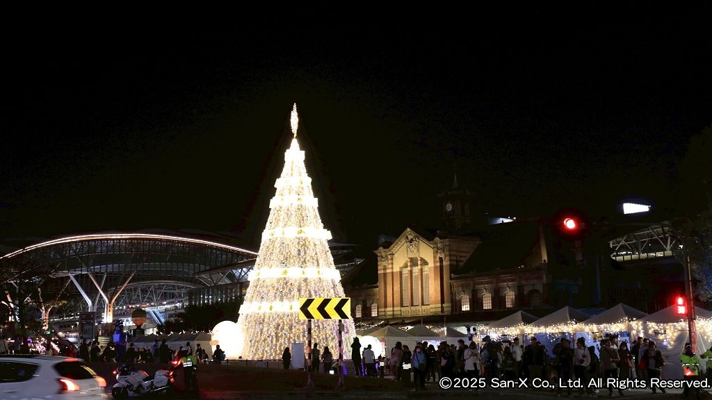 台中耶誕嘉年華18公尺高「耶誕珍甜」耶誕樹璀璨點燈 盧市長：最萌打卡新地標誕生
