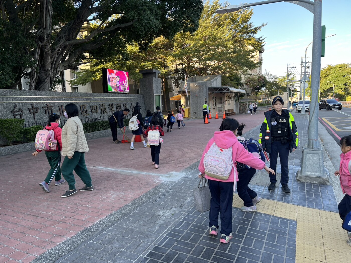 捷運殺人案引關注　中市警第五分局強化通勤與校園安全