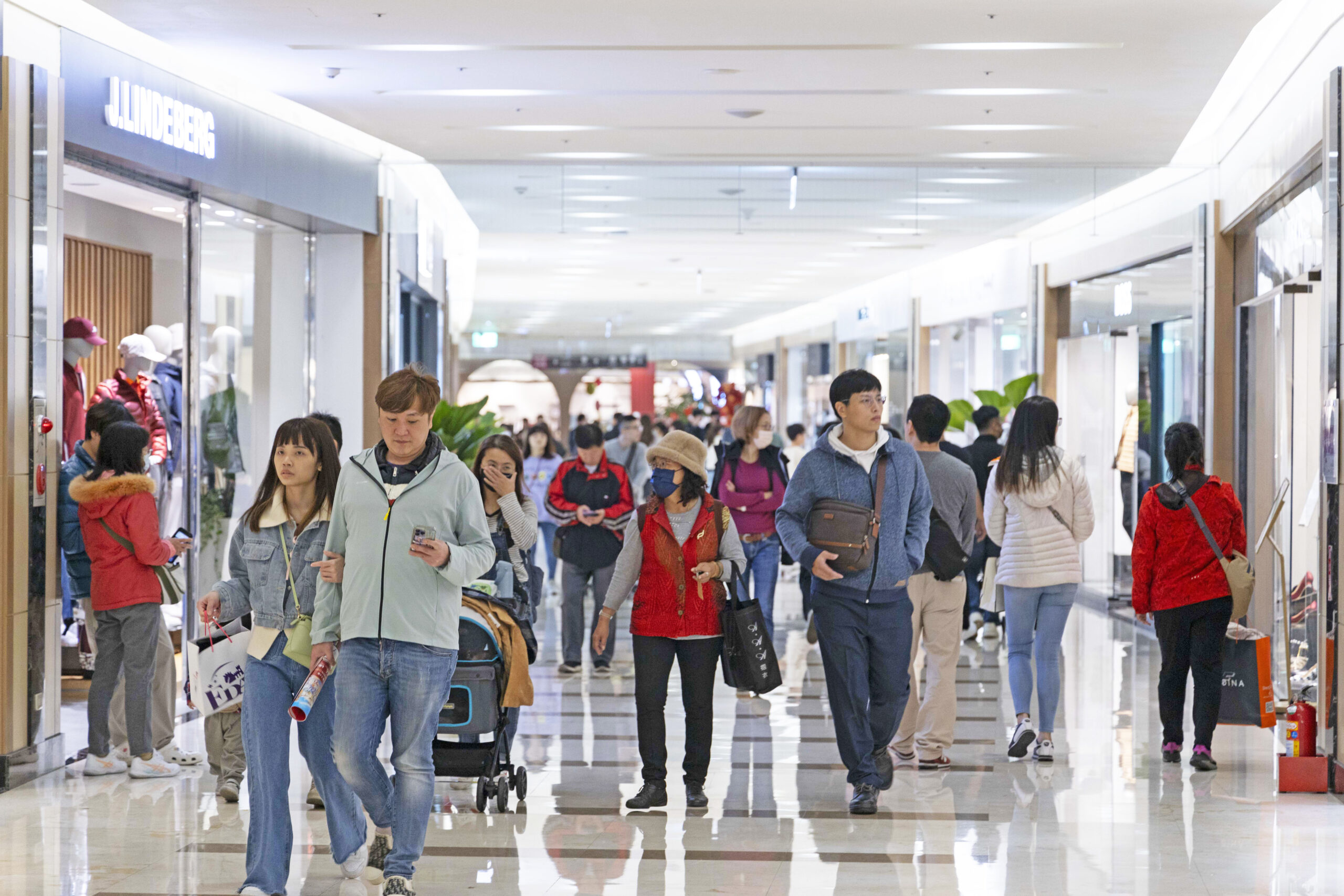 春節開運購物季　義大世界購物廣場滿額好禮連發  限量精品福袋登場　家電換新一次到位