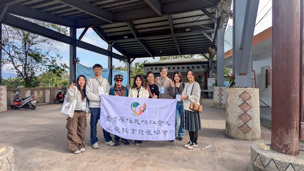 玄奘大學心理所前進花蓮光復災區　與馬太鞍部落長輩共繪重生