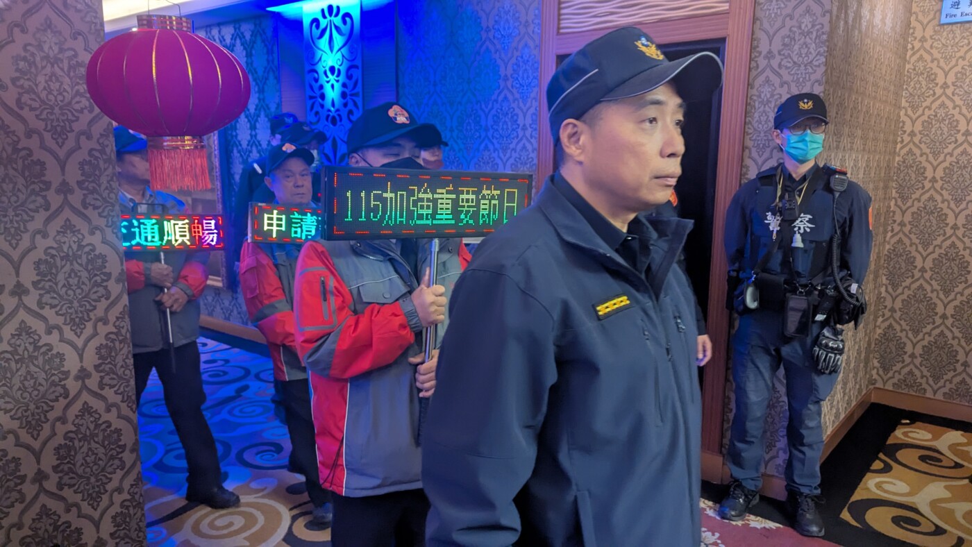 春節將至警力加強部署 第五分局掃蕩KTV、酒店等治安熱點