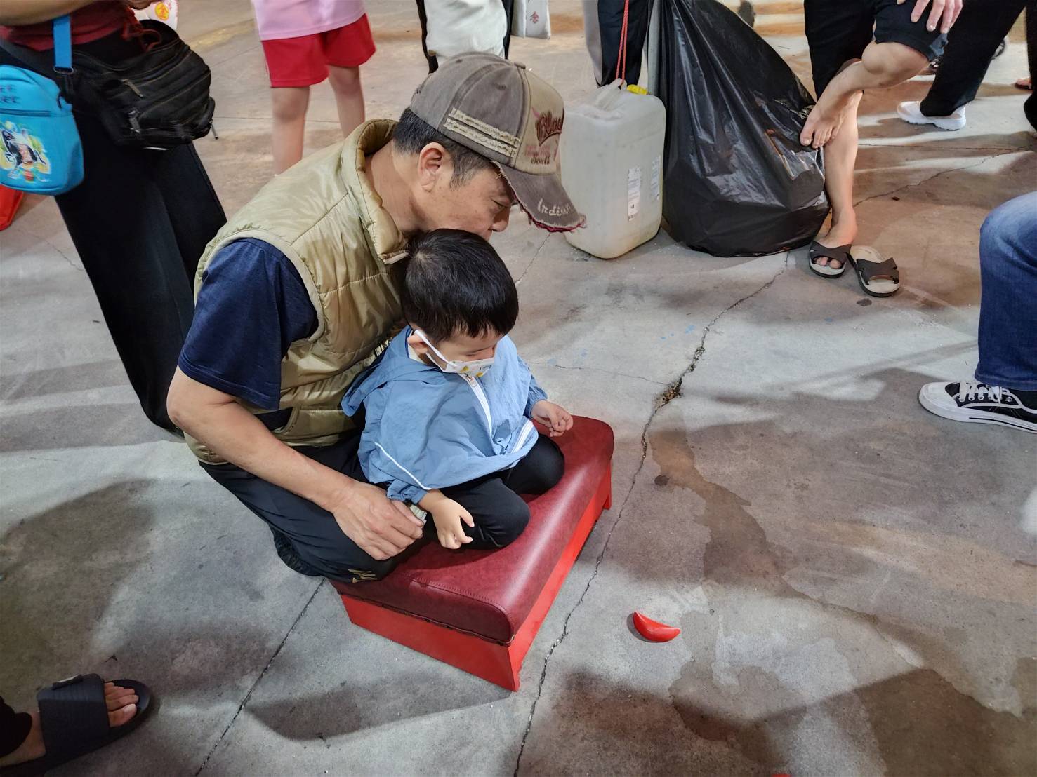 2026元宵佳節南部宮廟熱鬧開展　高雄、屏東擲筊大賽成亮點