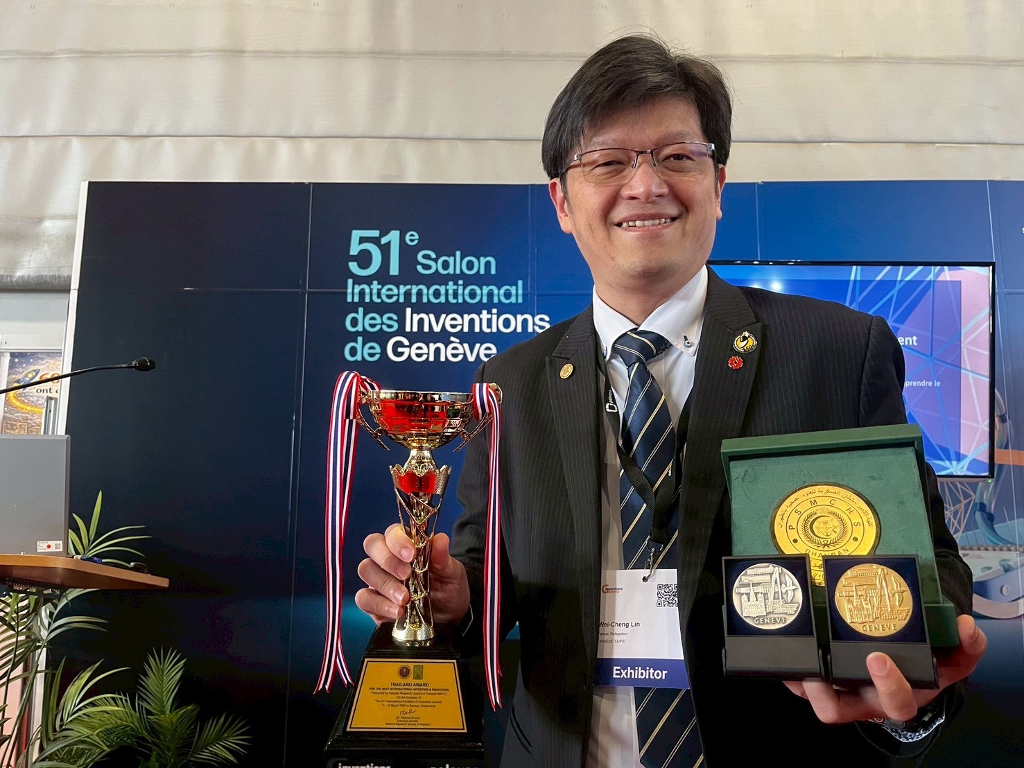 三大國際發明展金牌到手！台灣精品Dr.Foot再生碳纖維鞋墊揚名日內瓦