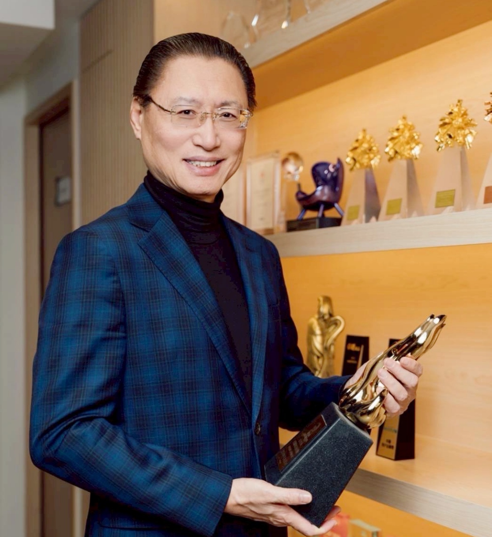 穩健策略 × 溫度經營    合庫人壽16年    以高RBC與高信任度打造市場信賴新典範