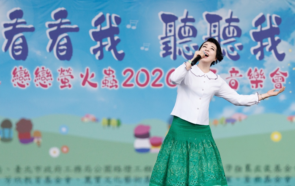 經典再現   簡文秀與民眾唱響「看看我 聽聽我」親子音樂會