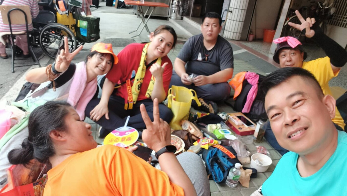 白沙屯媽祖徒步進香北港朝天宮　萬人擁入香火鼎盛