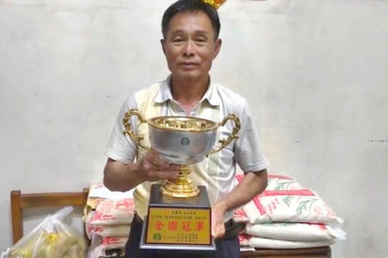 稻米金牌反失老農津貼　農民怒：獎勵變懲罰