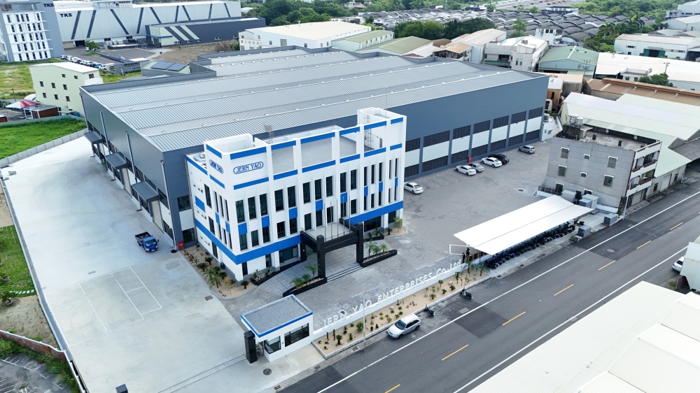 正曜重金打造二廠拚精度革命   逆勢深化自製率搶攻全球高階成型機市場