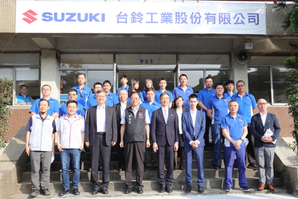 肯定52年職人精神     張善政參訪台鈴工業關注人才與智慧轉型